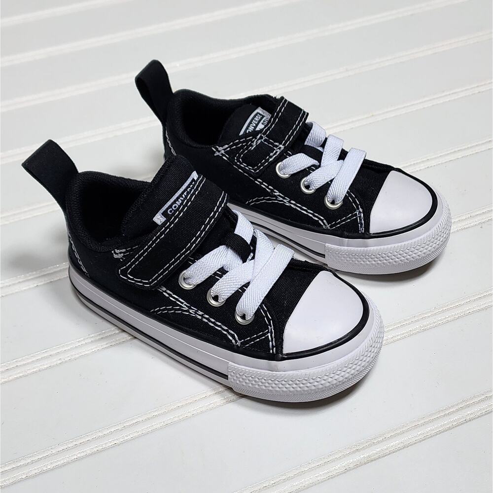 NWOT Converse Toddlers Chuck Taylor All Star Malden Low Sneakers Size 6 Black